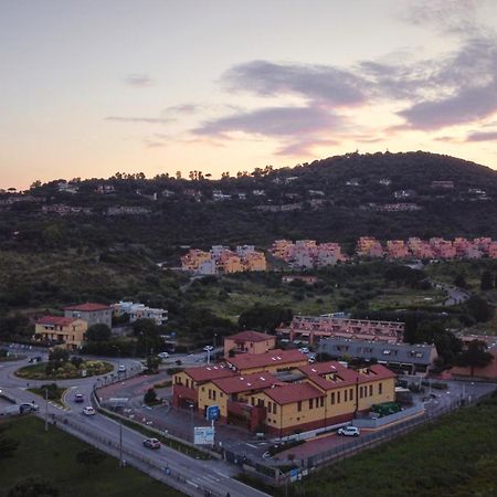 "La Terrazza Di Castiglione" Appartamenti Vacanza Castiglione della Pescaia Exteriör bild