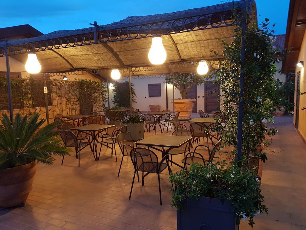"La Terrazza Di Castiglione" Appartamenti Vacanza Castiglione della Pescaia Exteriör bild