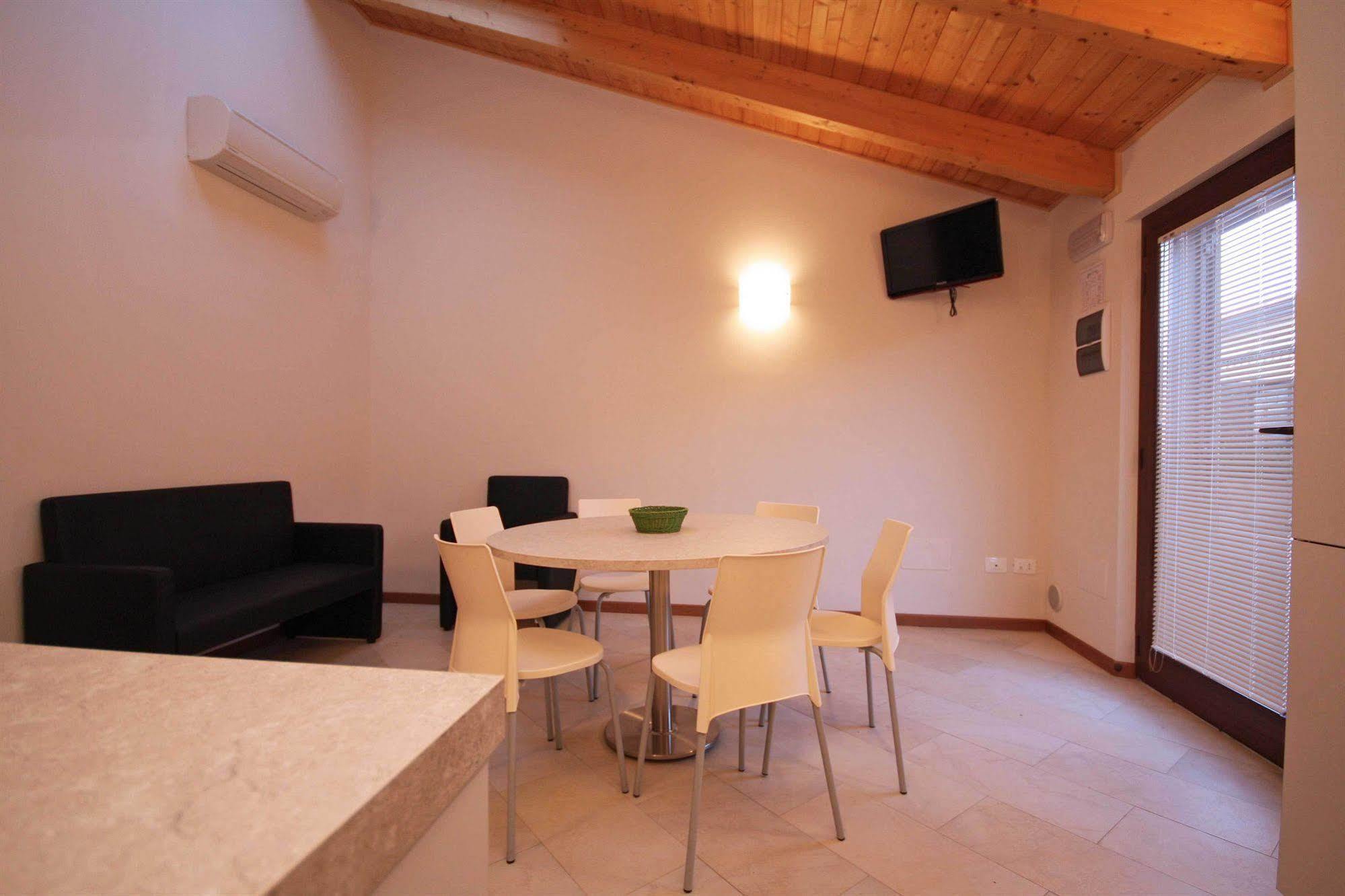 "La Terrazza Di Castiglione" Appartamenti Vacanza Castiglione della Pescaia Exteriör bild