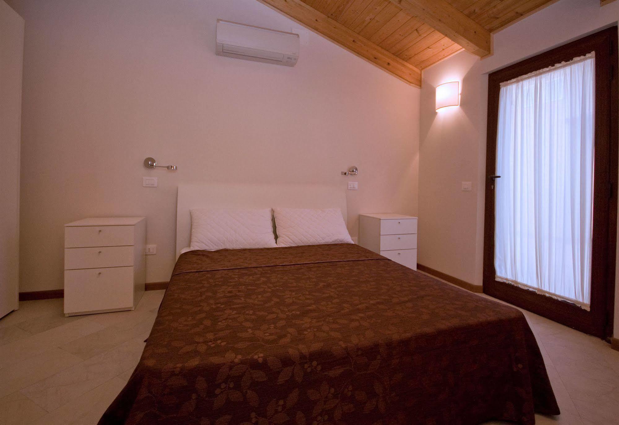 "La Terrazza Di Castiglione" Appartamenti Vacanza Castiglione della Pescaia Exteriör bild