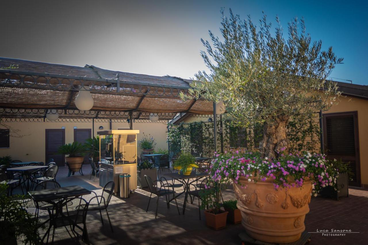 "La Terrazza Di Castiglione" Appartamenti Vacanza Castiglione della Pescaia Exteriör bild