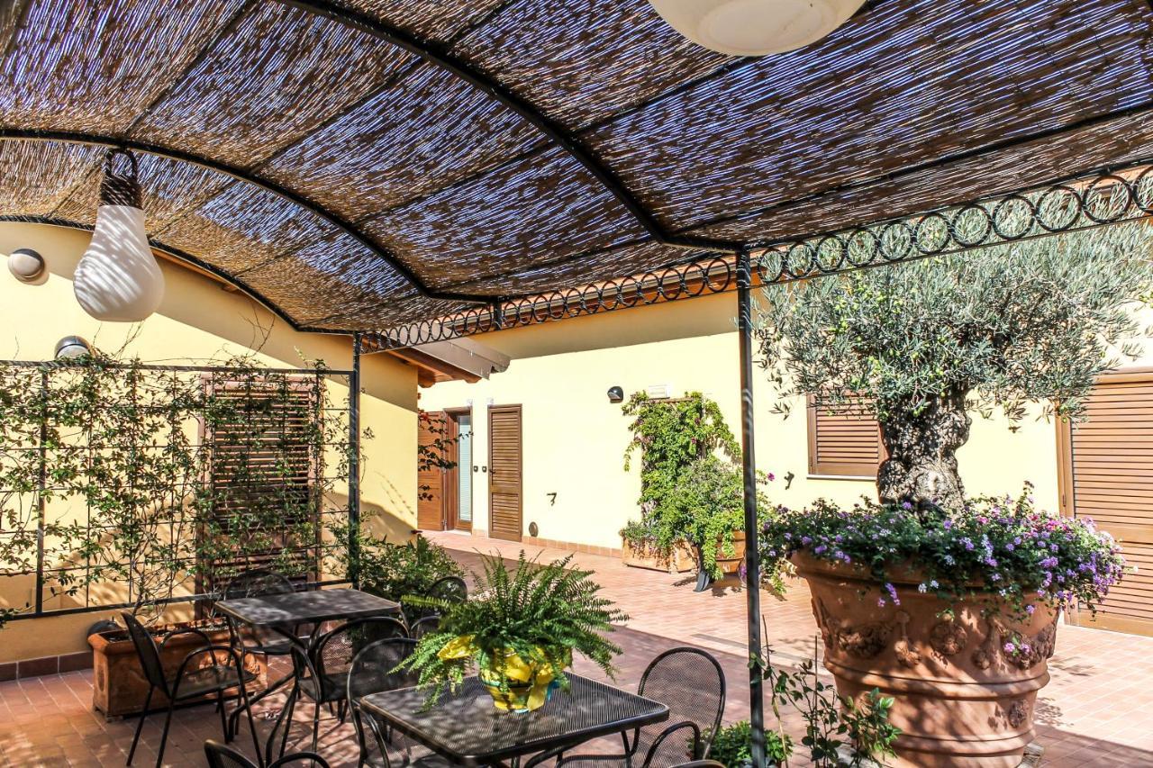 "La Terrazza Di Castiglione" Appartamenti Vacanza Castiglione della Pescaia Exteriör bild